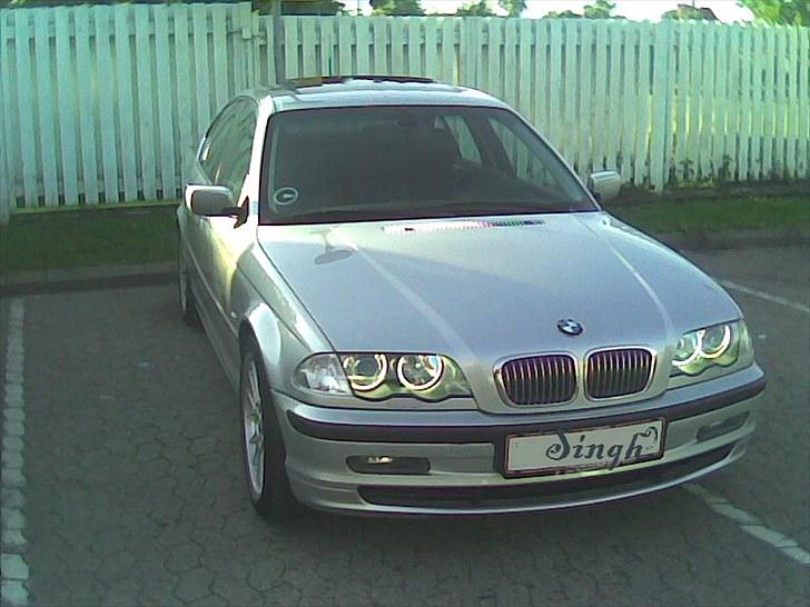 BMW 328i billede 1
