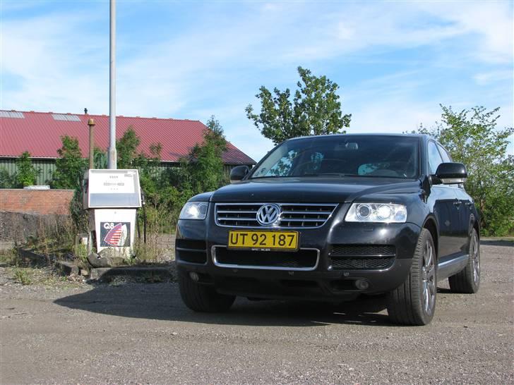 VW Touareg - Ved siden af sin bedste ven!! billede 5