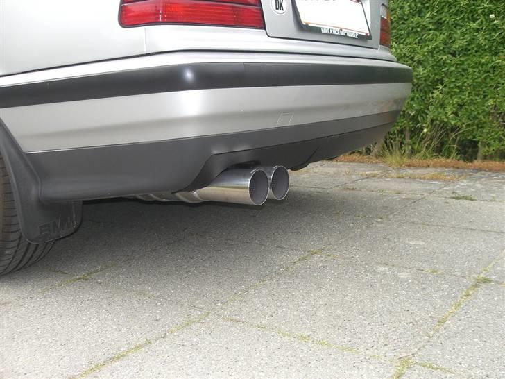 BMW 320i coupe billede 18