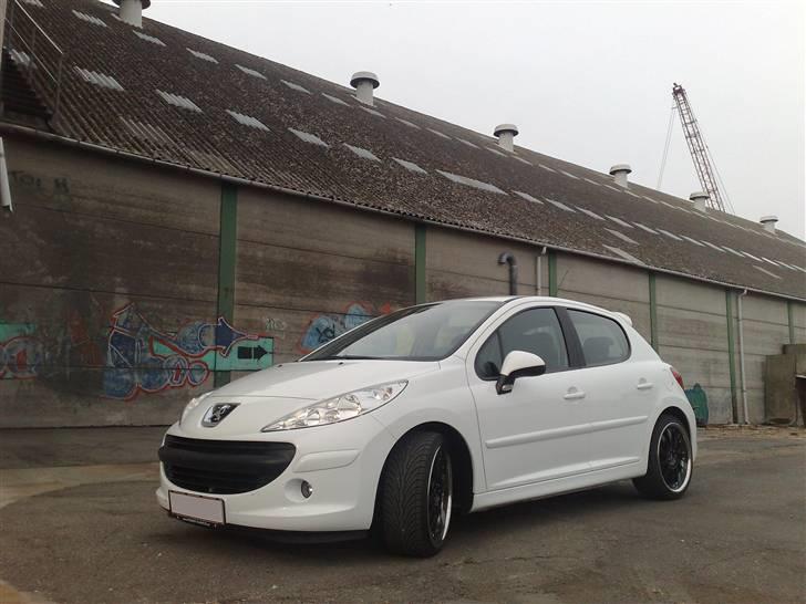 Peugeot 207 1,6 hdi comford + billede 4