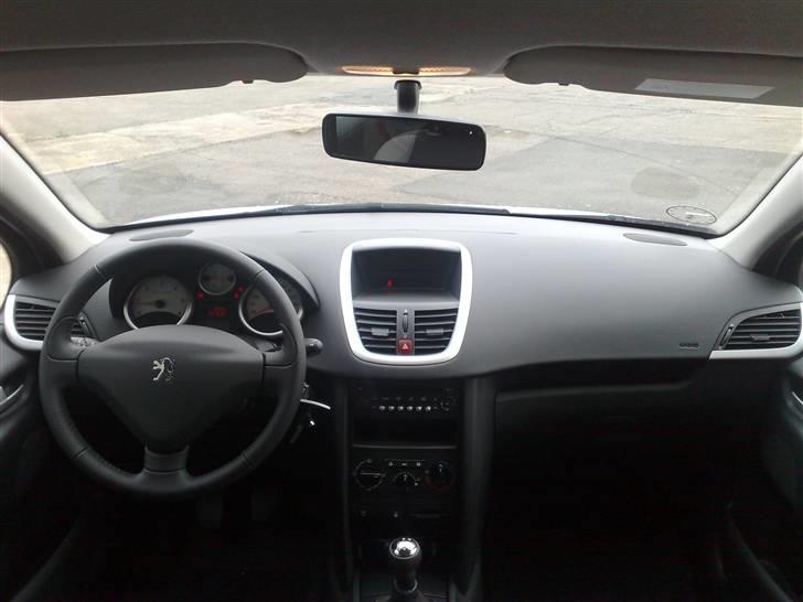 Peugeot 207 1,6 hdi comford + billede 9