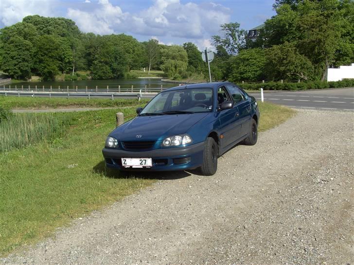 Toyota Avensis billede 1