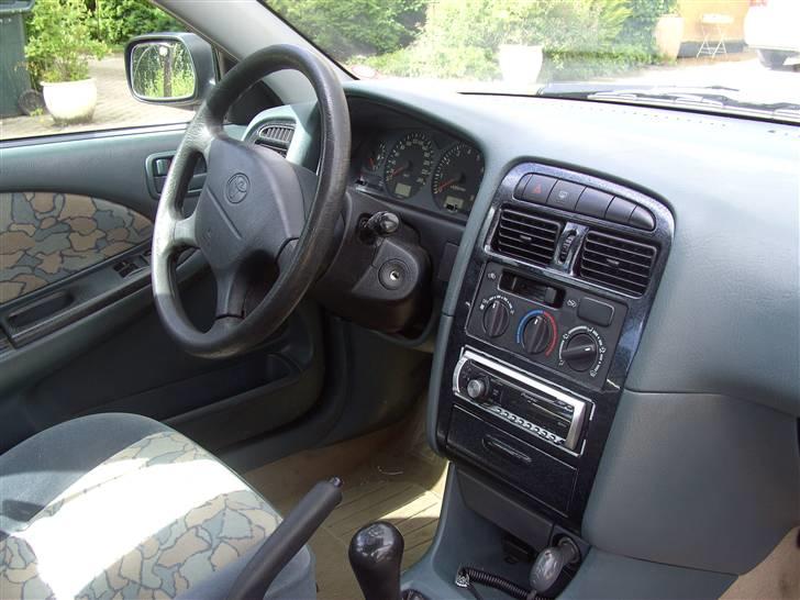 Toyota Avensis billede 4