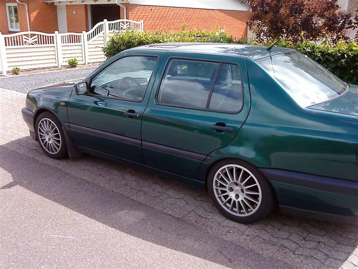 VW Vento  //  SOLGT billede 2