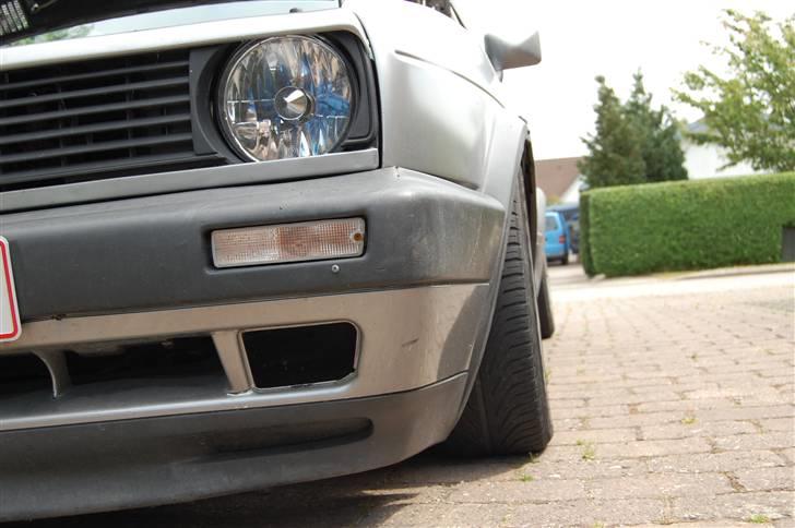 VW Jetta 1,8 GLi 16v SOLGT - Flotte forlygter, og lækker hældning på hjulene! :D billede 18