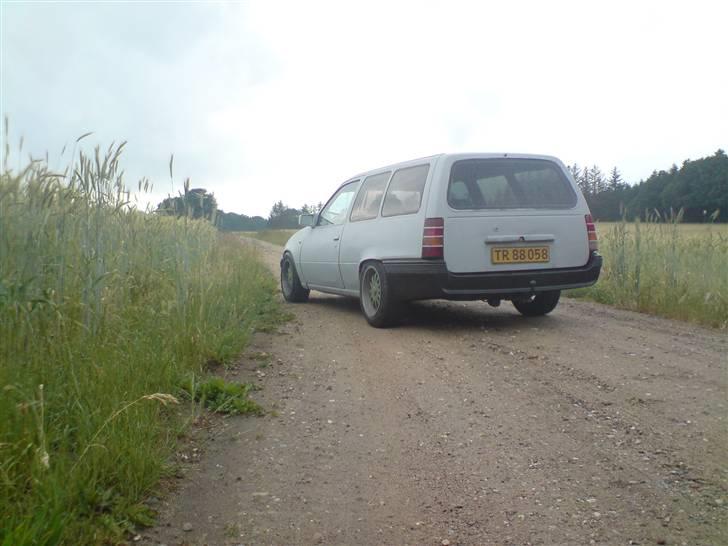 Opel Kadett E Stc ( SOLGT ) billede 2