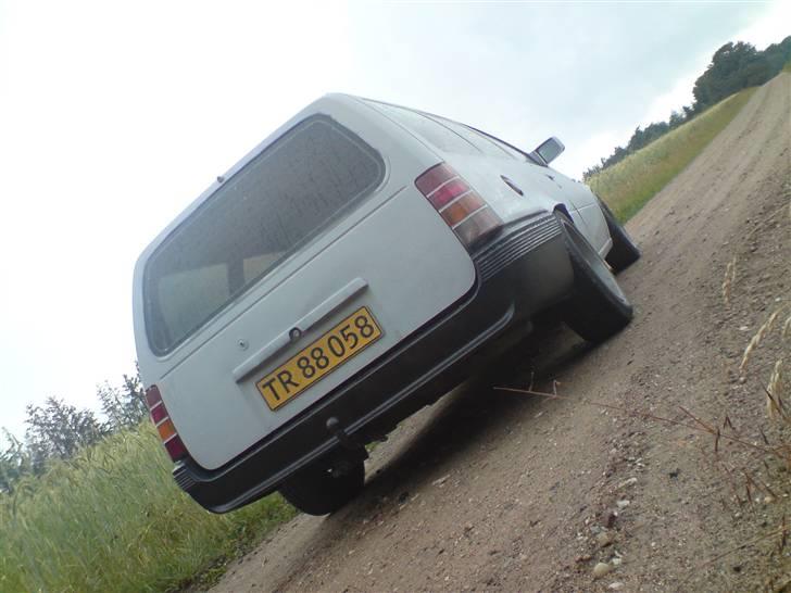 Opel Kadett E Stc ( SOLGT ) billede 4