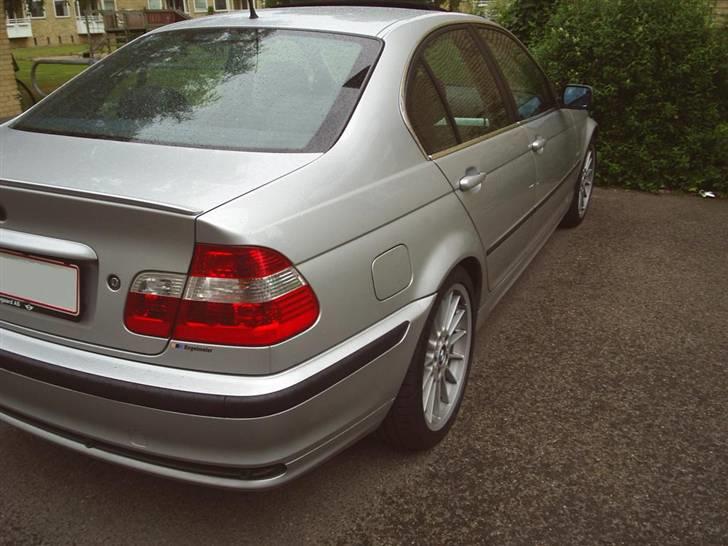 BMW 328i billede 2