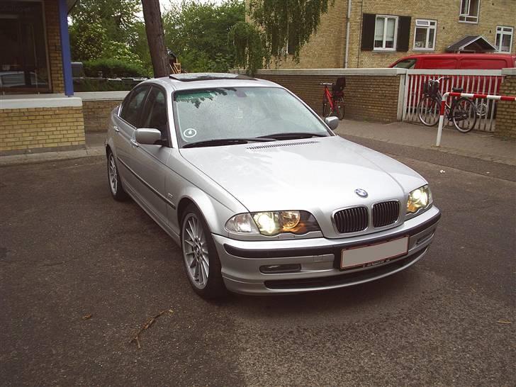 BMW 328i billede 4