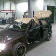 VW golf 3 ( totalt skadet)