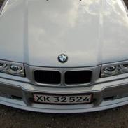 BMW 325i