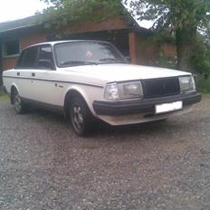 Volvo 240 solgt