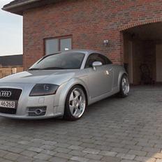 Audi TT 8N (Solgt)