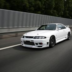 Nissan Skyline GT-R R33 SOLGT
