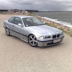 BMW 318is