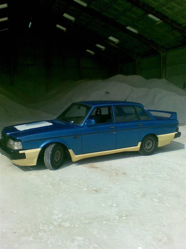 Volvo 244 turbo byttet væk billede 1