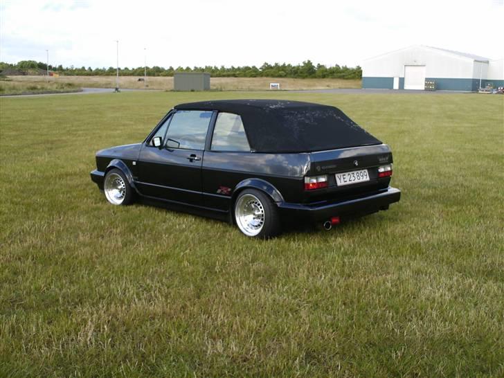VW Golf 1 cab Gti solgt billede 3