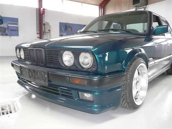 BMW E 30 320i *Solgt* billede 3