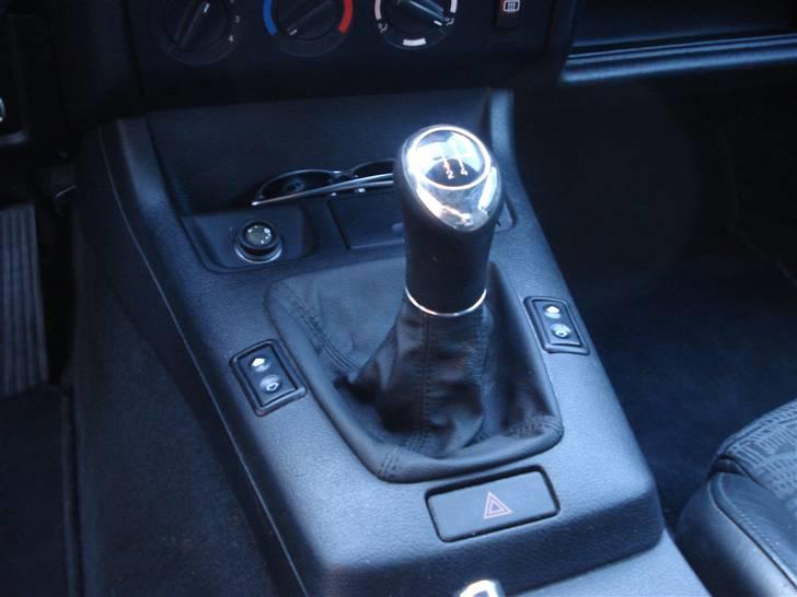 BMW 318 Ti SOLGT billede 7