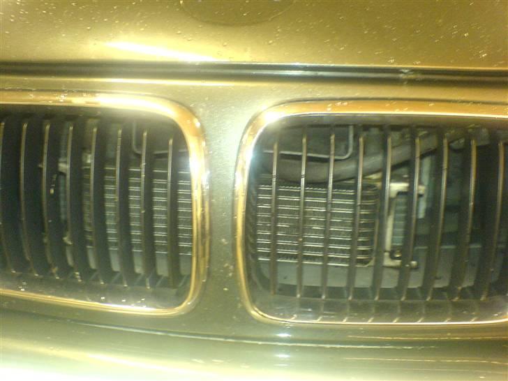 BMW 320i Rotrex -Solgt- - oliekøleren til Rotrex´en billede 16