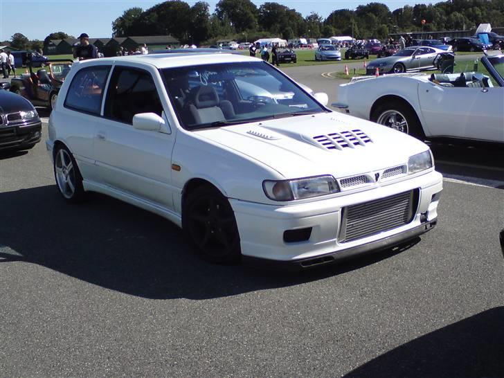 Nissan Sunny GTi - (R) billede 1