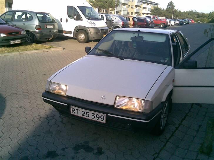 Citroën bx 16 tgi - nyt tjek den hvide streg i front skørten billede 12