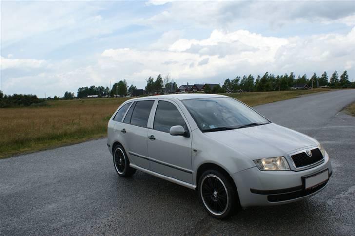 Skoda Fabia Combi *Totalskadet* billede 5