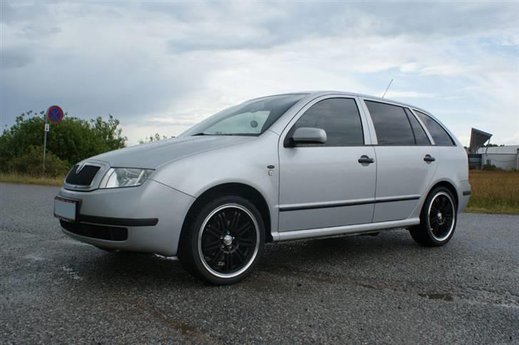 Skoda Fabia Combi *Totalskadet* billede 7
