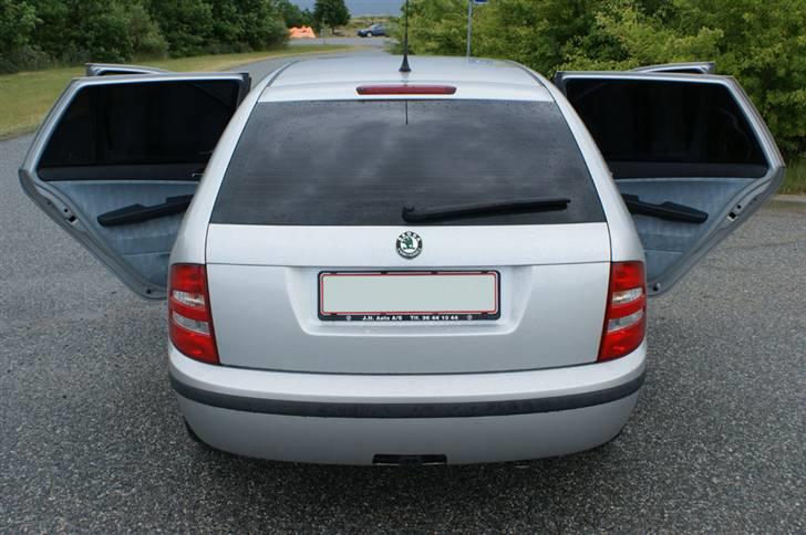 Skoda Fabia Combi *Totalskadet* billede 10