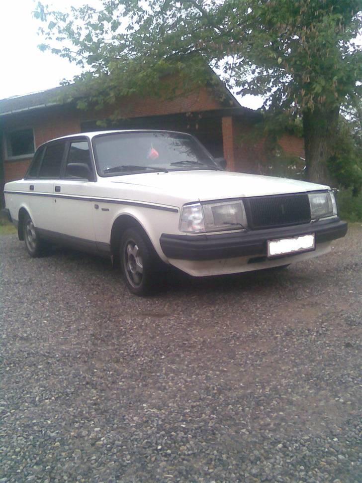 Volvo 240 solgt billede 1