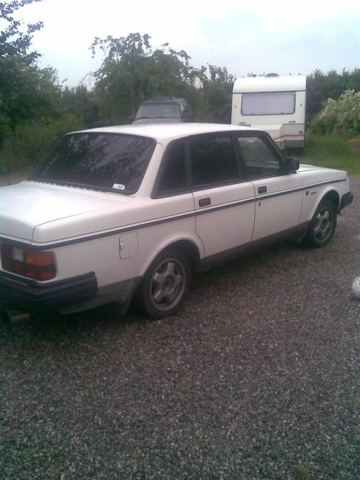 Volvo 240 solgt billede 2
