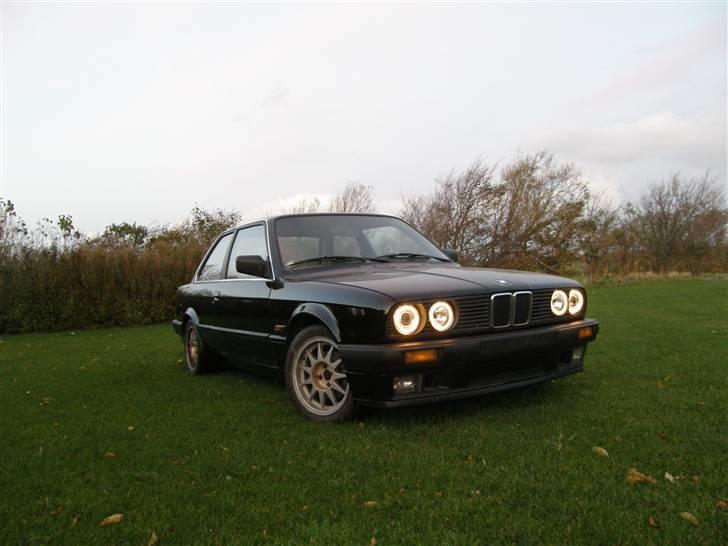 BMW E30 318i solgt billede 3
