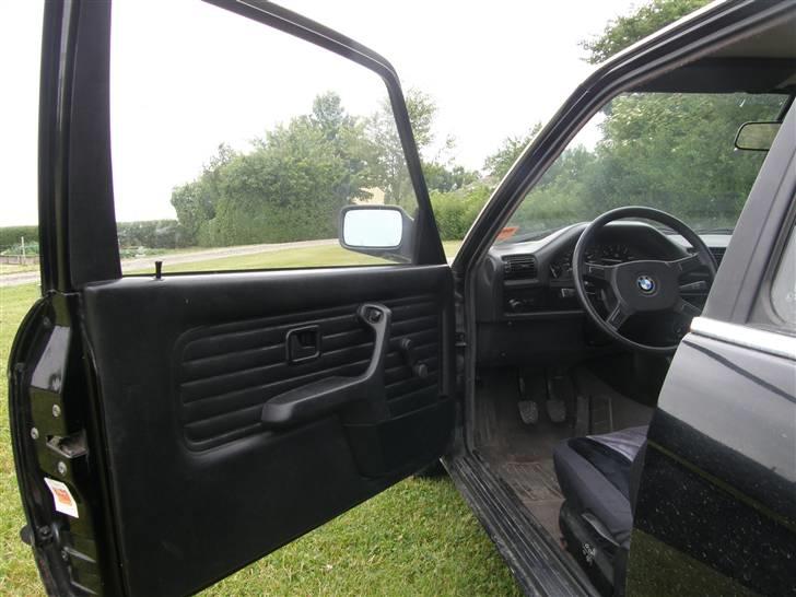 BMW E30 318i solgt billede 12