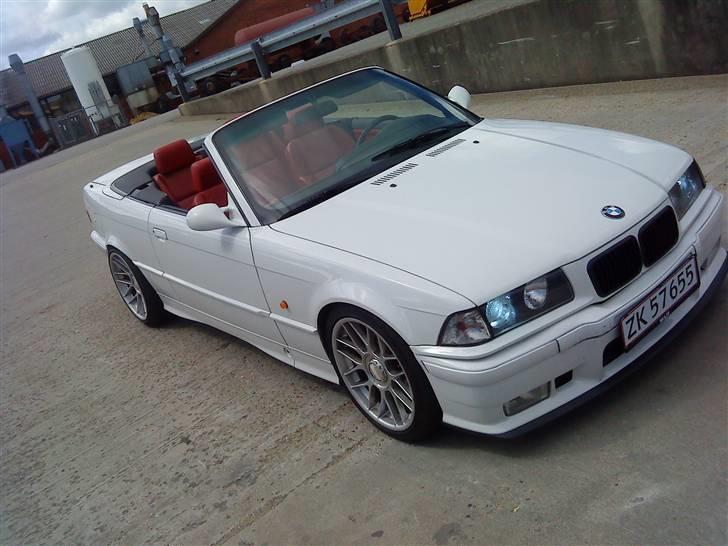 BMW 328i Cabriolet billede 2