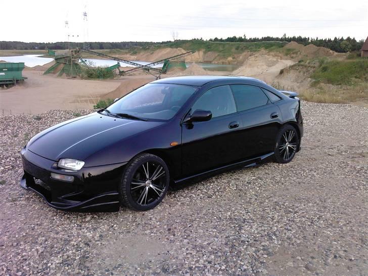 Mazda 323F speciel edition part billede 10