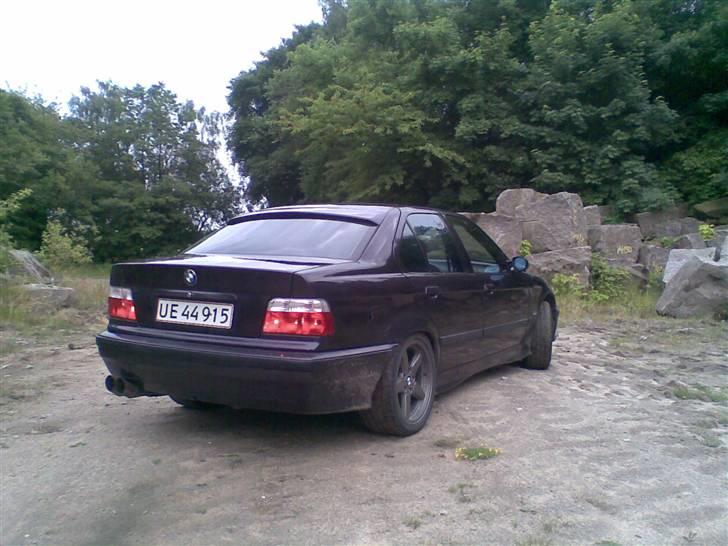 BMW 318i -solgt- billede 5