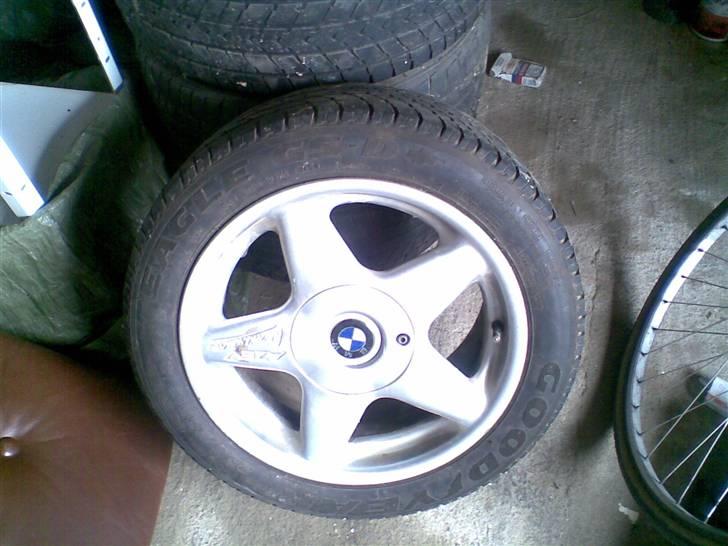 BMW 318i -solgt- billede 12