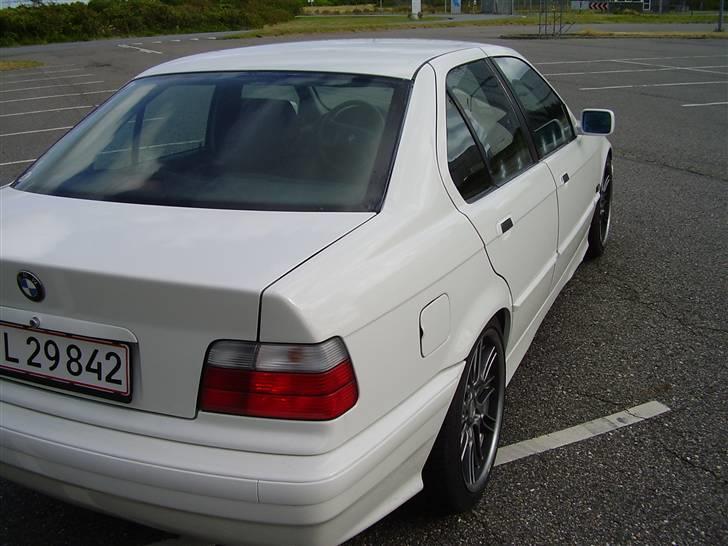 BMW E36 320i (Solgt) billede 6