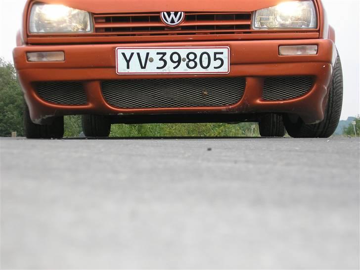 VW Golf II "SOLGT" - Det er ik en "lowride" men det betyder ik det store da jeg sm de fleste andre hader at skrabe på... :D billede 19