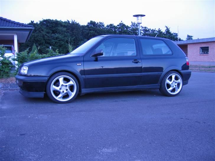 VW Golf III VR6 SOLGT - De nye fælge.. De er evt tilsalg... billede 1