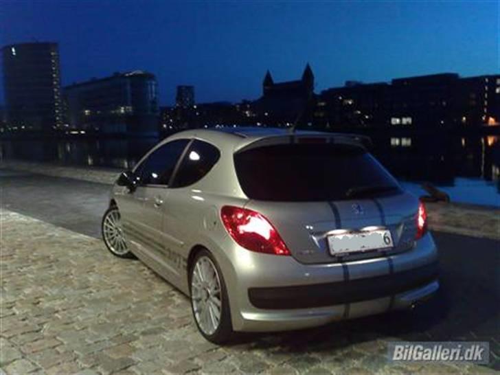 Peugeot 207 billede 8