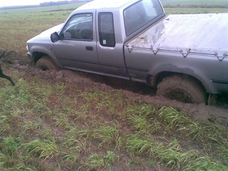 Toyota Hilux solgt billede 2