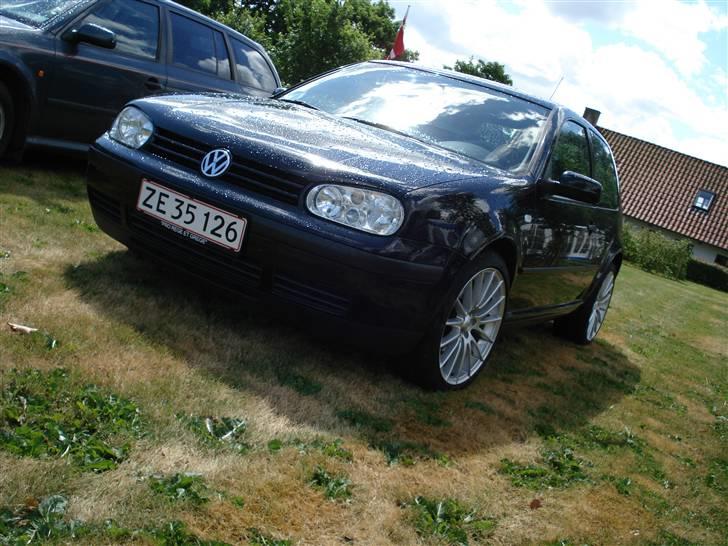 VW Golf 4 billede 1