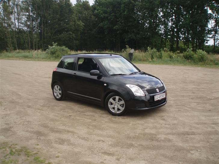 Suzuki Swift 1.3 GL-S TOTALSKADET billede 6