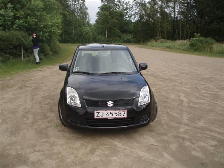Suzuki Swift 1.3 GL-S TOTALSKADET billede 7