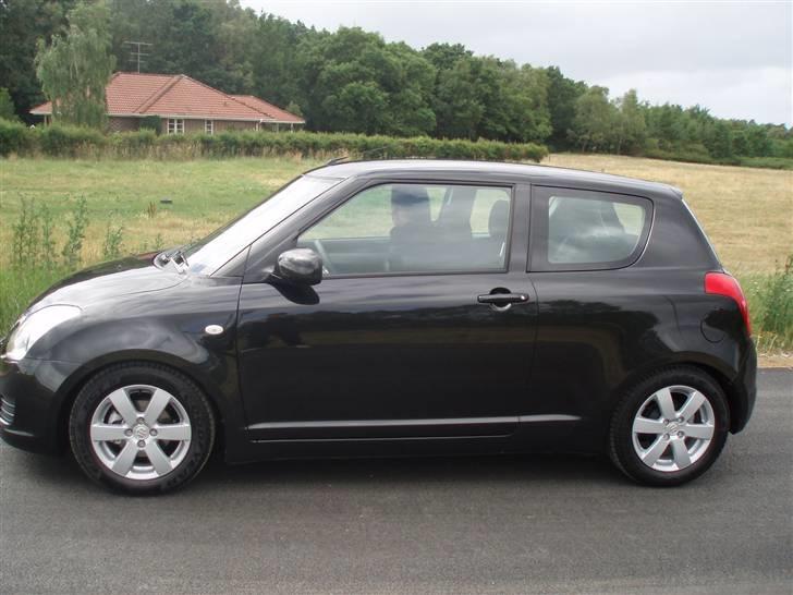 Suzuki Swift 1.3 GL-S TOTALSKADET billede 13