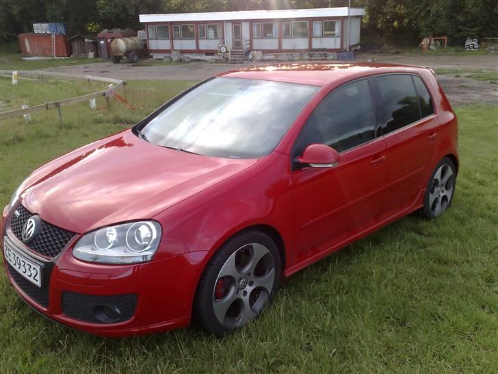 VW Golf 5 GTI - SOLGT billede 1