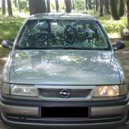 Opel Vectra18i
