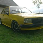 Opel ascona