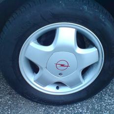 Opel Rekord 2,2i solgt